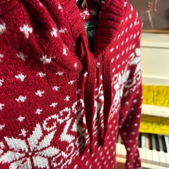 American Eagle Outfitters Red and White Christmas Turtleneck Sweater XS - Picture 9 of 14